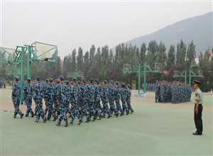 中國礦業(yè)大學(xué)化工學(xué)院軍訓(xùn)取得較大進展